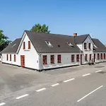 Skjoldbjerg Garnihotel 볼베스