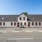 호텔 Skjoldbjerg Garnihotel 3*