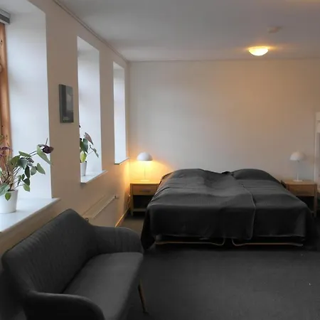 Skjoldbjerg Garnihotel Hotel