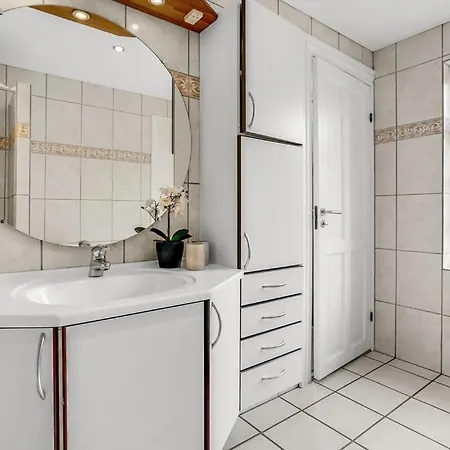 Skjoldbjerg Garnihotel Hotel 3*