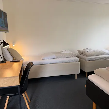 Skjoldbjerg Garnihotel 호텔