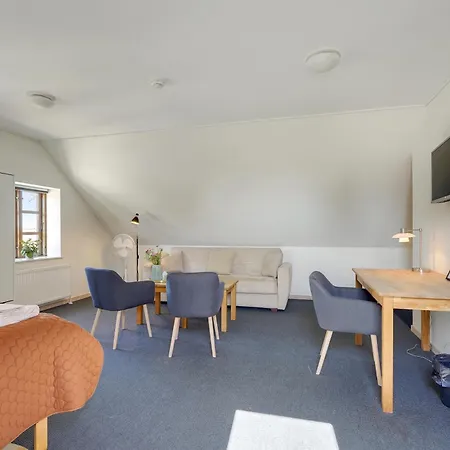 Skjoldbjerg Garnihotel
